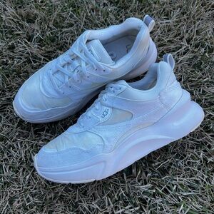 CLEAN UGG Australia LA Hills Sneaker White size 8.5 Womens Shoes